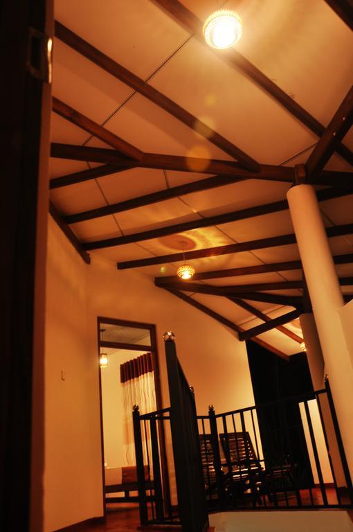 Coconut Garden House 호텔 우다왈라웨 외부 사진