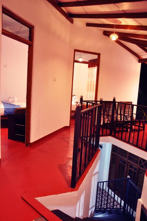 Coconut Garden House 호텔 우다왈라웨 외부 사진